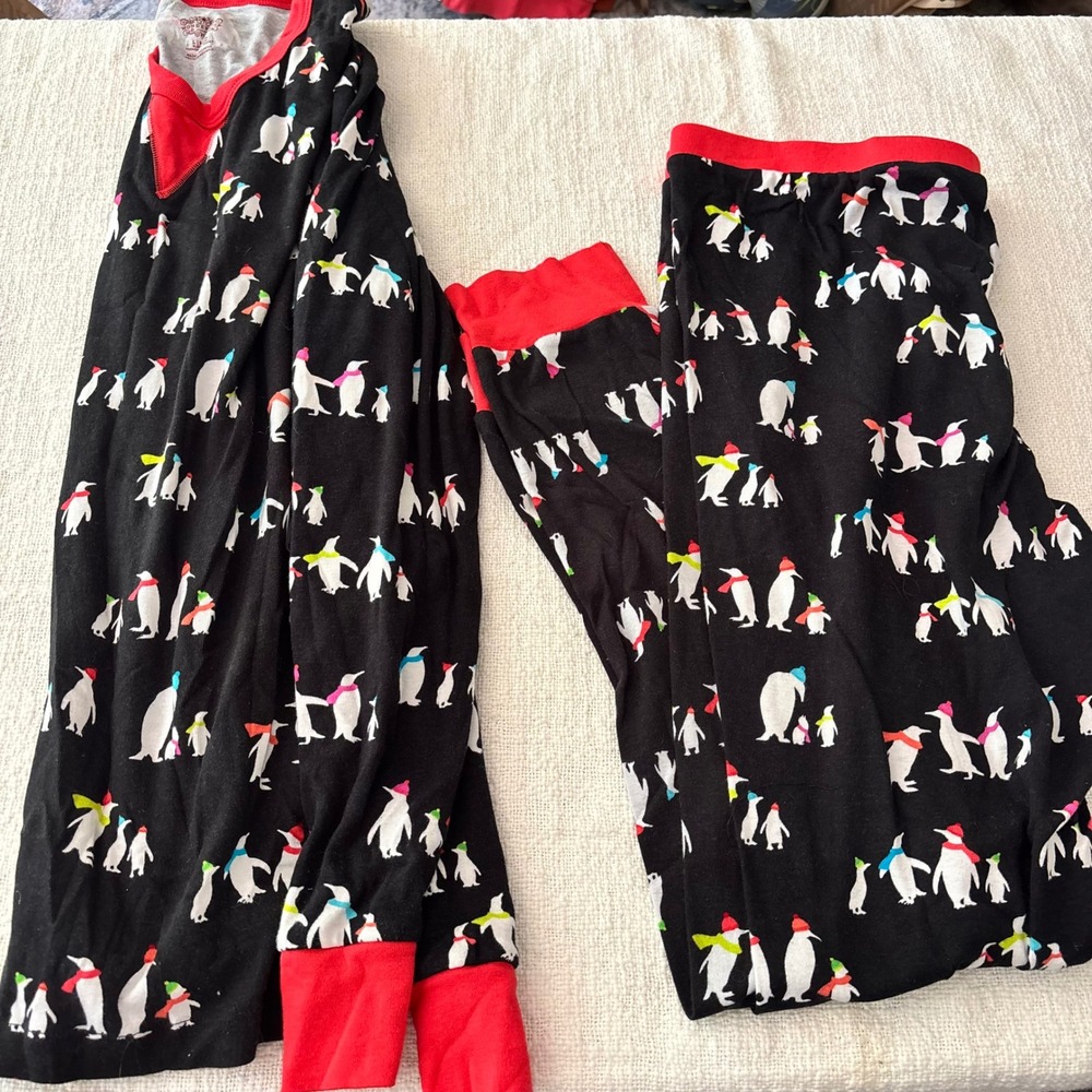 Wondershop Target Penguin Holiday Pajama Set Black Red Mens L Women XL Cotton